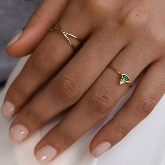 Crisscross Feminine Adjustable Gold Tone Ring 925 - Picture 4 of 4